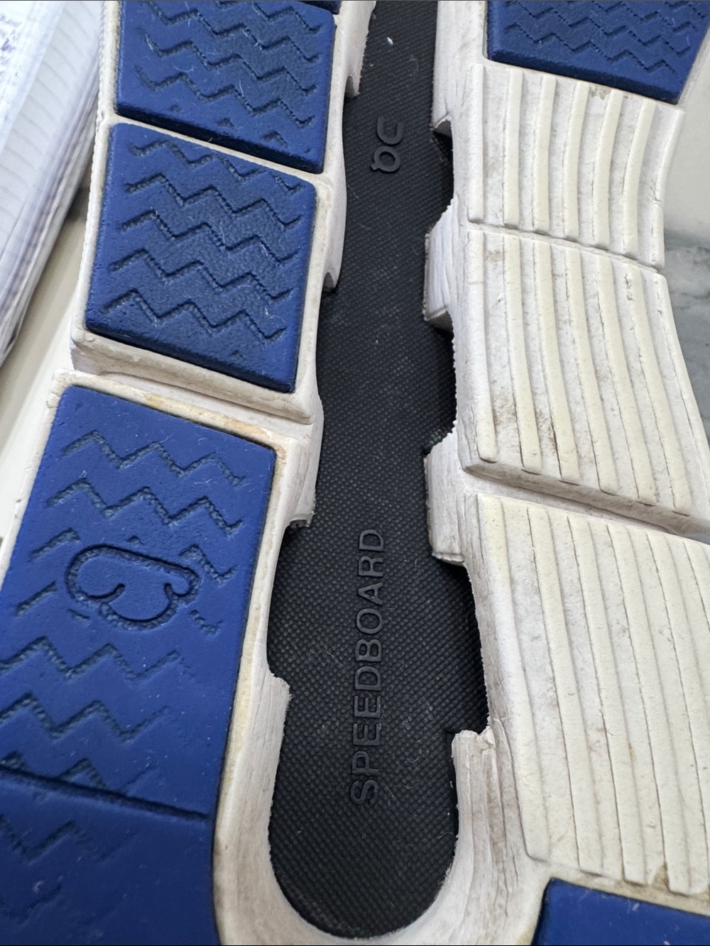 On Running The Roger White Sneakers with Blue Lace Details - Picture 11 of 14